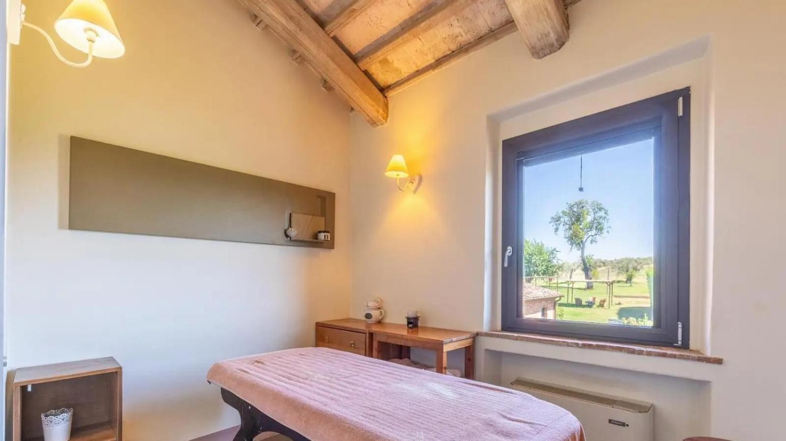 Agriturismo Le Torri Di Porsenna Petrignano Del Lago Exterior photo